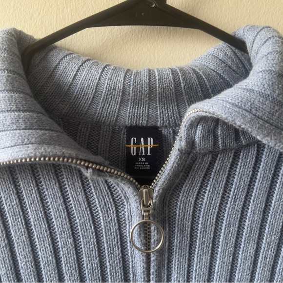 Gap Ribbed Cardigan - Picture 2 of 3